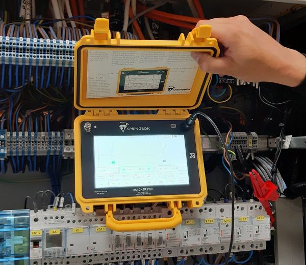 Köp Springbok Tracker V3 TDR Reflektometer | Yrkesbutiken